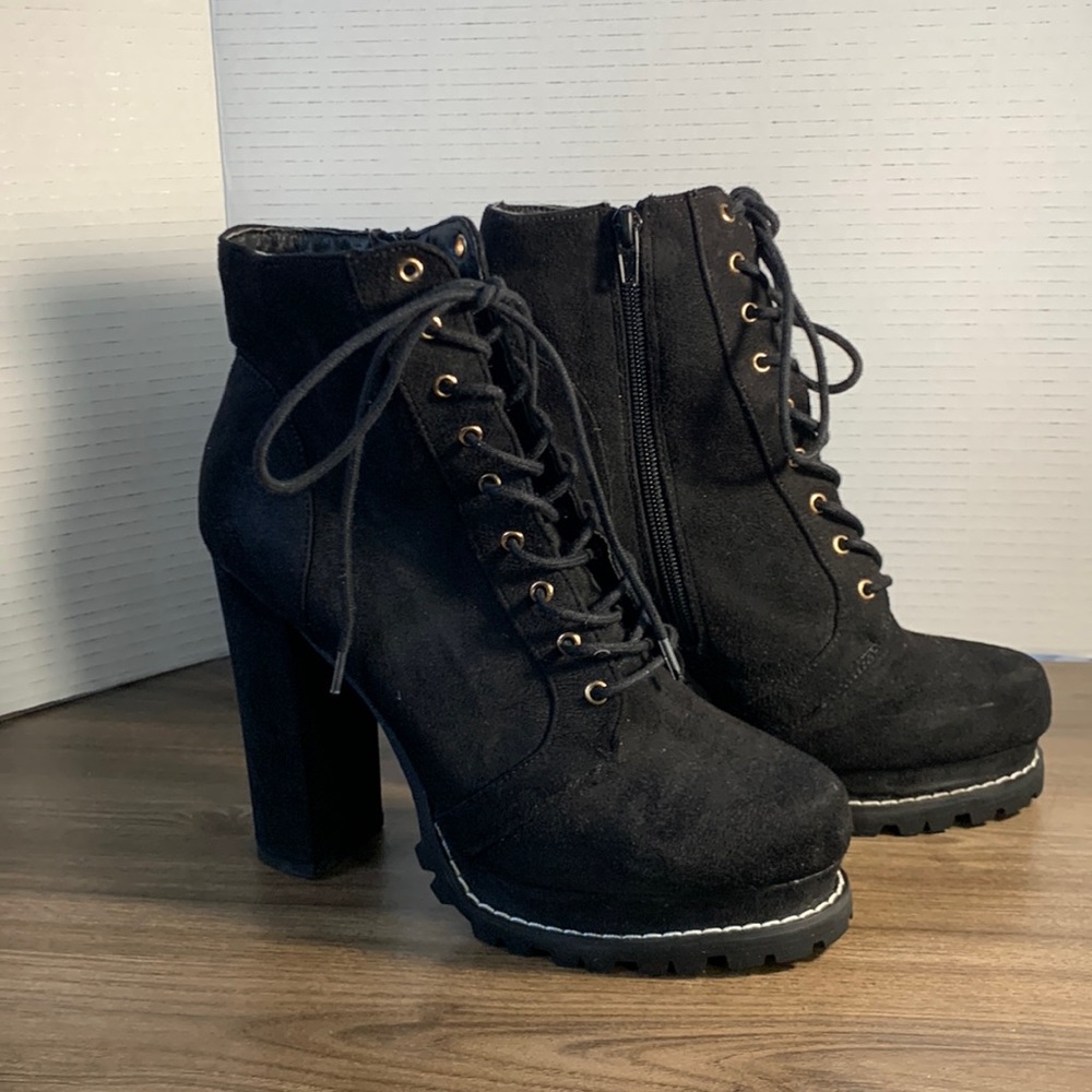 Jubilee Black Platform Boots Suede